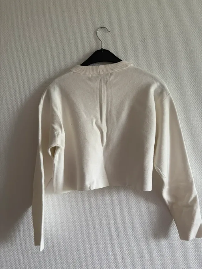 Pull court blanc cassé Bershka - taille XS - photo numéro 6