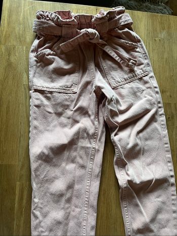Pantalon rose 7/8eme jean rose taille 10 ans Kiabi tbe