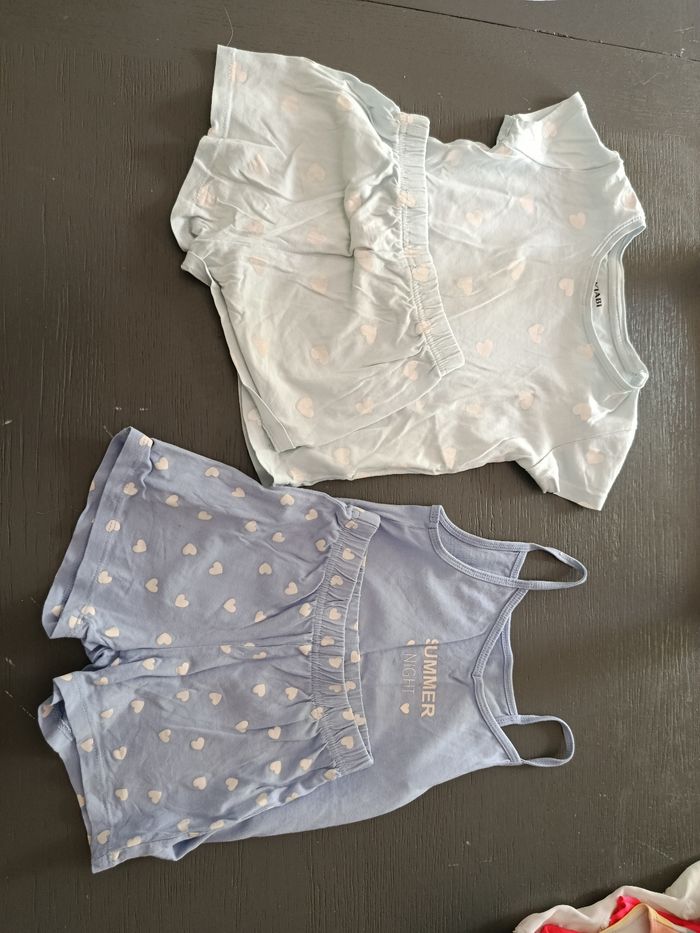 Lot vêtements fille 4 ans - photo numéro 4