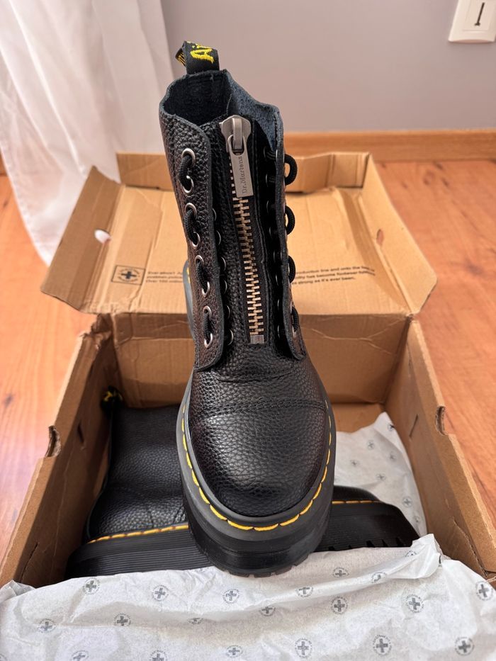 Dr. Martens - photo numéro 2