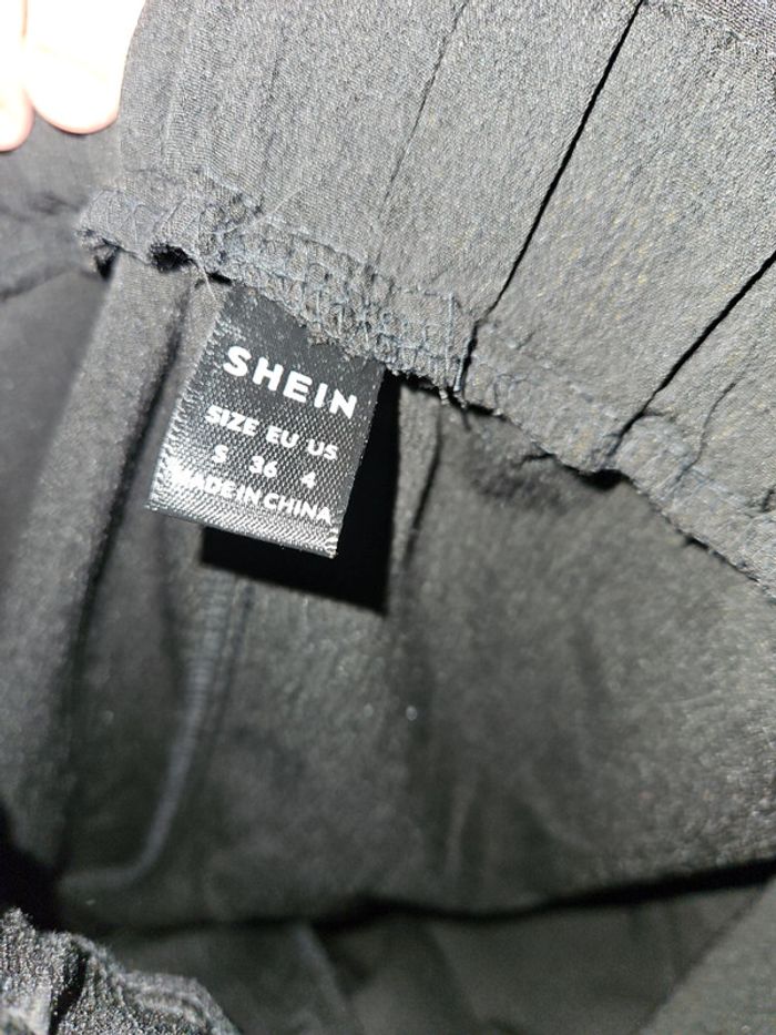 Pantalon noir - photo numéro 2