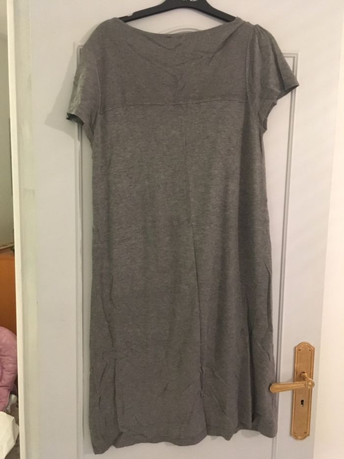 Robe grise - photo numéro 3
