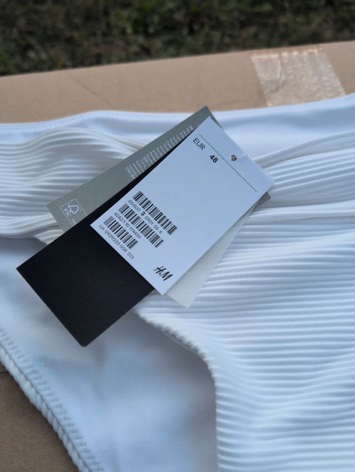 Maillot de bain blanc taille 48 neuf - photo numéro 3