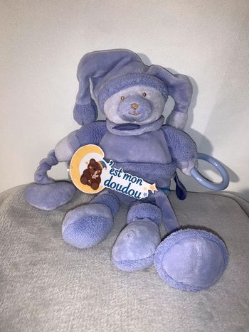DDC07 doudou ours doudou et compagnie