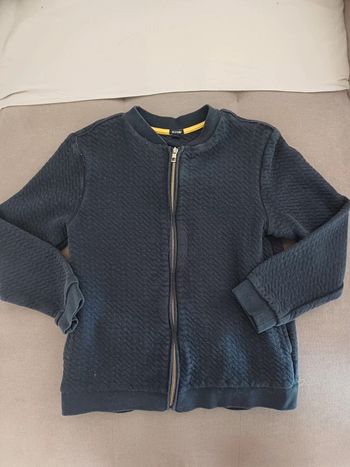 Superbe gilet zippé 12 ans fille