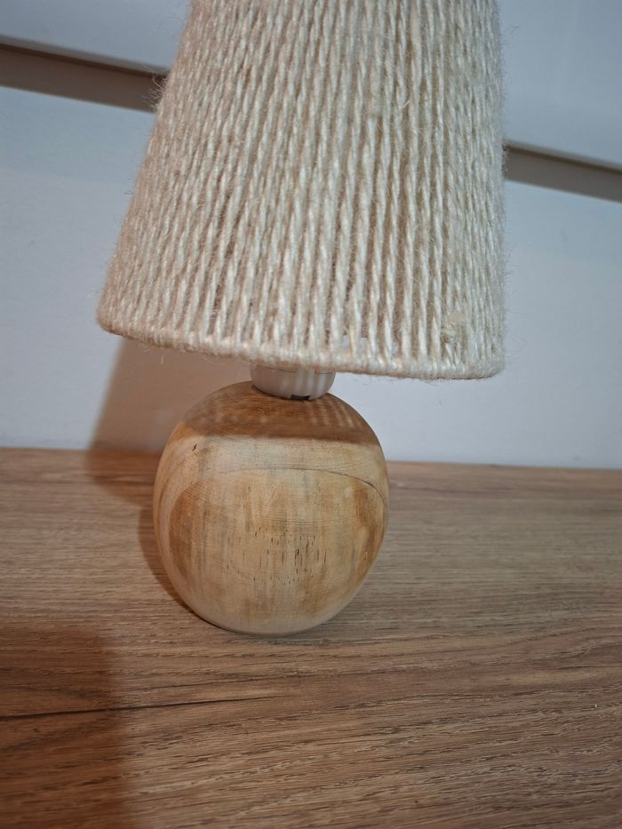 Lampe de chevet bois artisanal ampoule piles