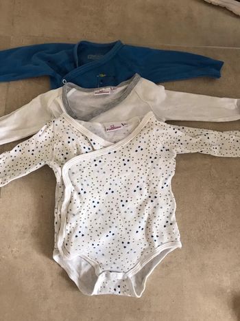Lot de 4 bodies pomettes