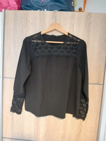 Tee shirts manches longues S noir avec dentelle