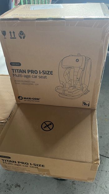 Titan Pro I-Size Maxi Cosi neuf