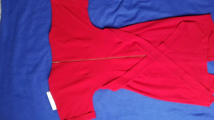 Superbe robe rouge Closet - photo numéro 6