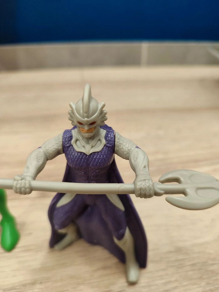 Lot de 2 figurines aquaman - photo numéro 3