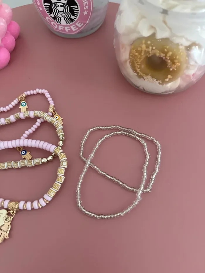Lot de cinq petits bracelets, roses et argentés - photo numéro 3