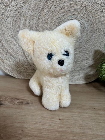Vintage ancienne peluche chien beige écru yeux bleus assis