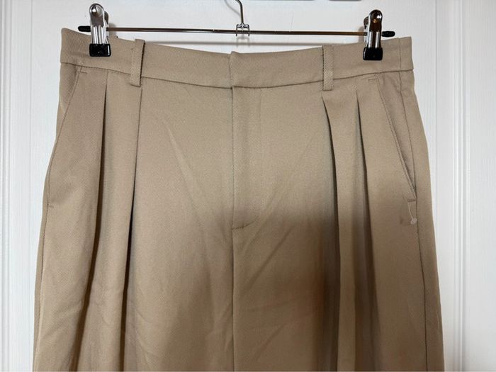Pantalon large neuf - photo numéro 4