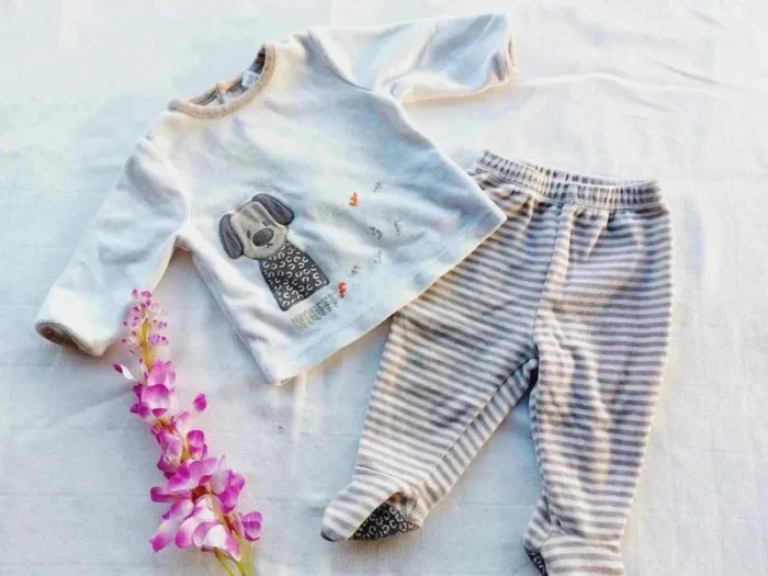 Pyjama velours 2 pièces mixte Obaïbi 6 mois - photo numéro 2