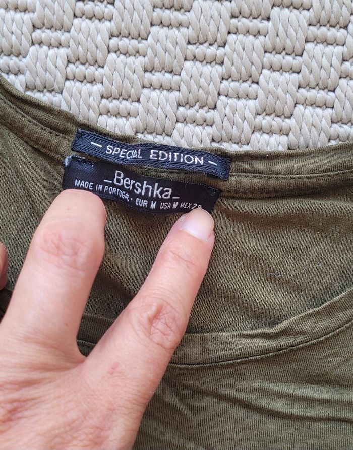 T-shirt taille M Très bon état - photo numéro 4