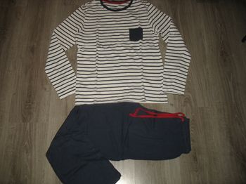 PYJAMA 2 PCS : TEE SHIRT ML BLANC ET MARINE + PANTALON MARINE "IN EXTENSO" - TAILLE S - n°04