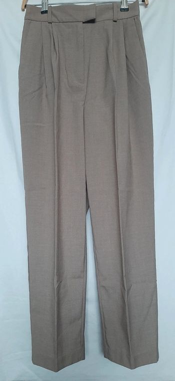 Pantalon femme avec des plis