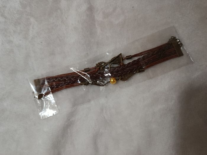 A saisir, beau bracelet " Harry Potter "  ( bien lire svp ) - photo numéro 2