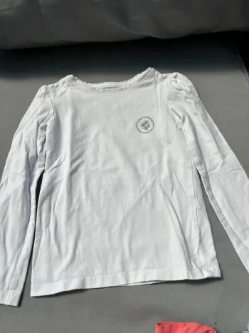 TEE shirt manche longue 4 ans