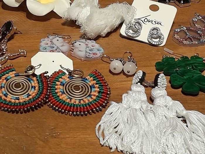💎 Gros lot de bijoux (boucles d’oreilles et colliers sautoirs) - photo numéro 5