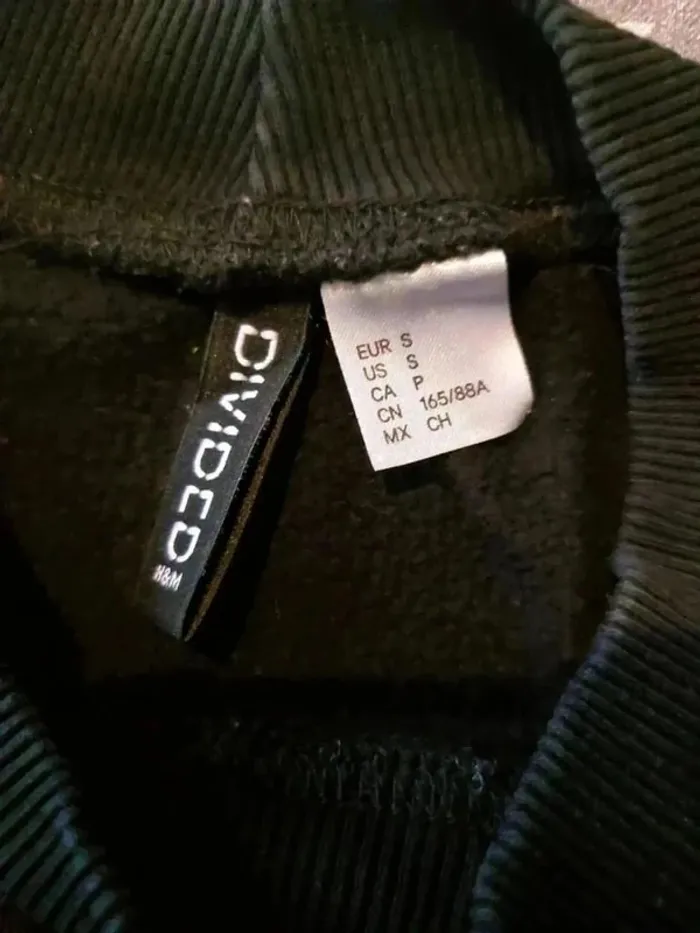 Sweat Noir avec Détails Blancs Taille S - photo numéro 5