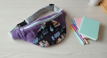 ​🌟 Superbe Sac Banane K-POP en Velours Côtelé Violet
