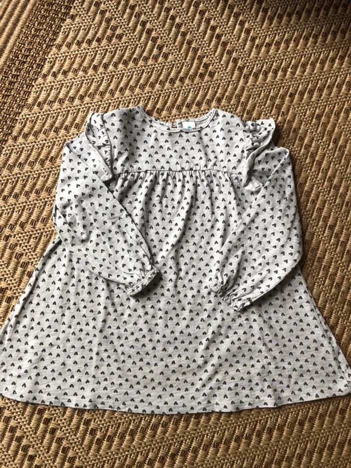 Robe - taille 36 mois