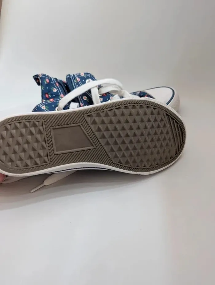 🌼 Tennis montantes à fleurs – Pointure 30 - photo numéro 5