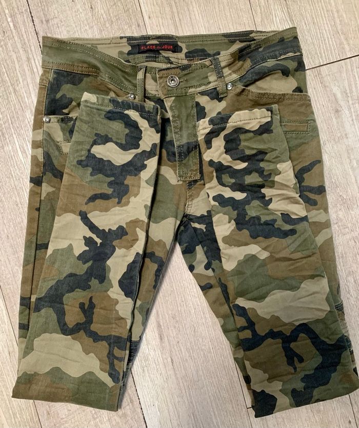 Pantalon imprimé camouflage