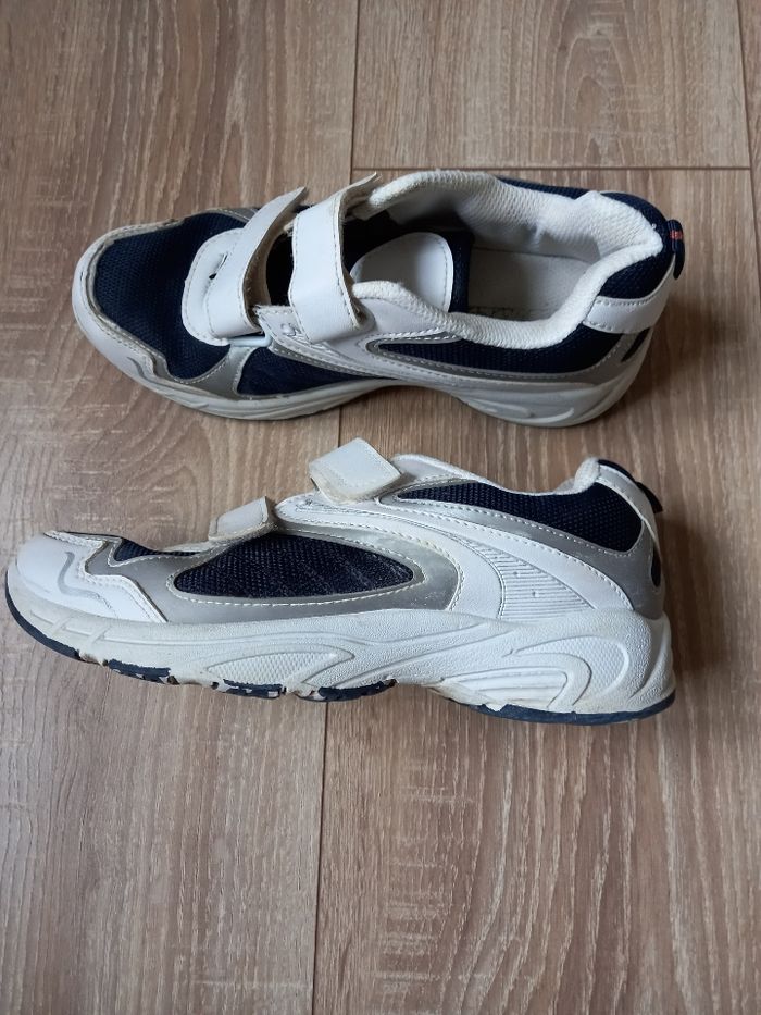 Basket bleu et blanche taille 36 - photo numéro 3
