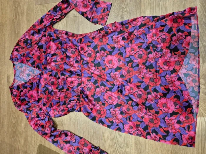 Robe #fleurie 44 neuve - photo numéro 10