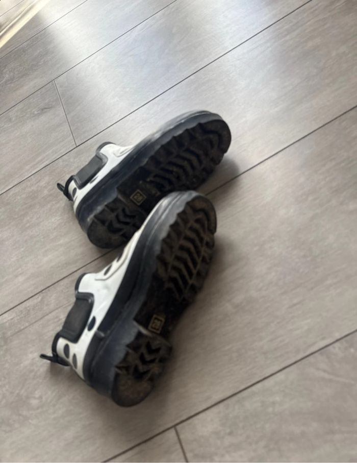 Botte en caoutchouc taille 28 - photo numéro 4