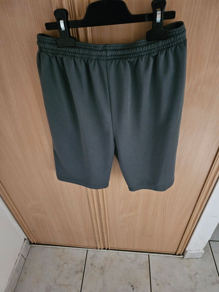 Short - photo numéro 2