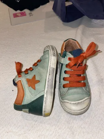 Chaussures stones and bones 24