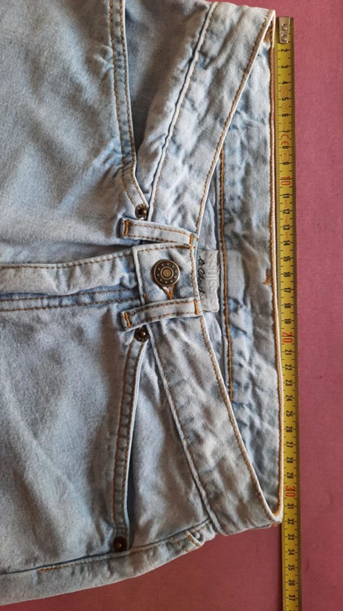 Short en jean T. 34 - photo numéro 2