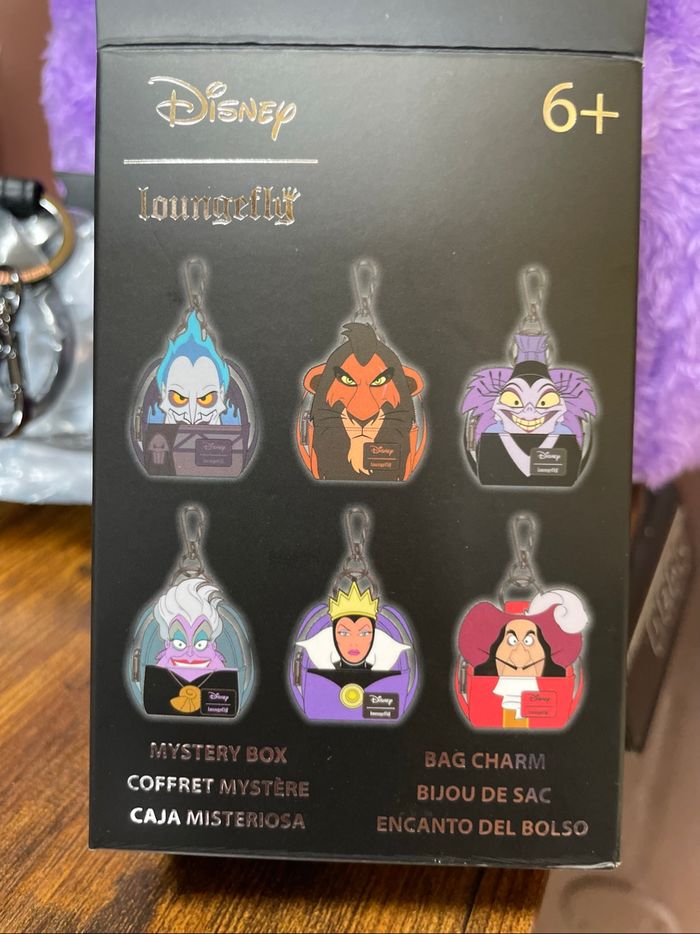 Mini Loungefly mystery Villains Disney - photo numéro 3