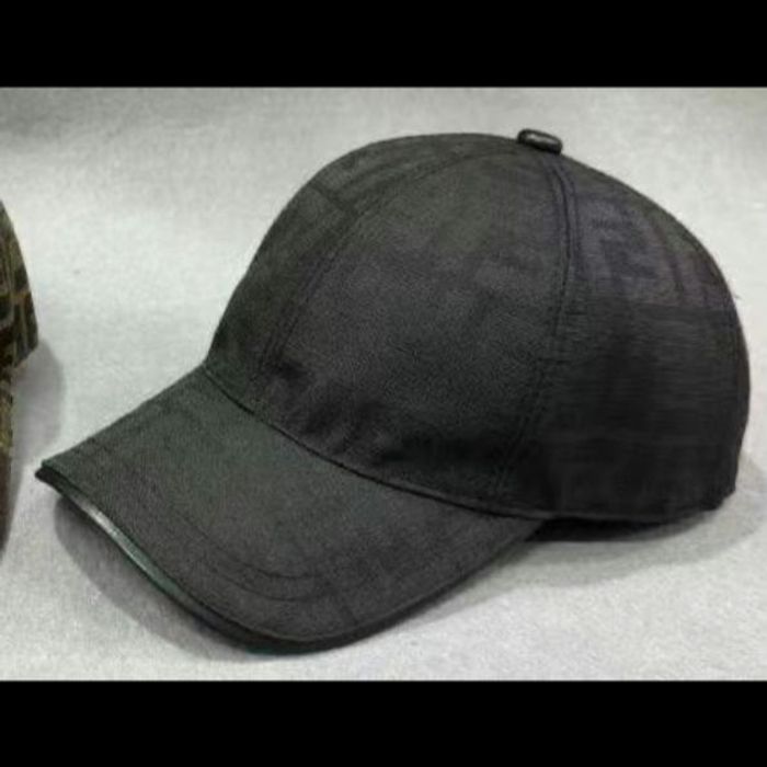 Casquette de luxe - photo numéro 8