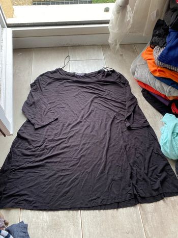 T-shirt large , cache-cache, taille 36/40