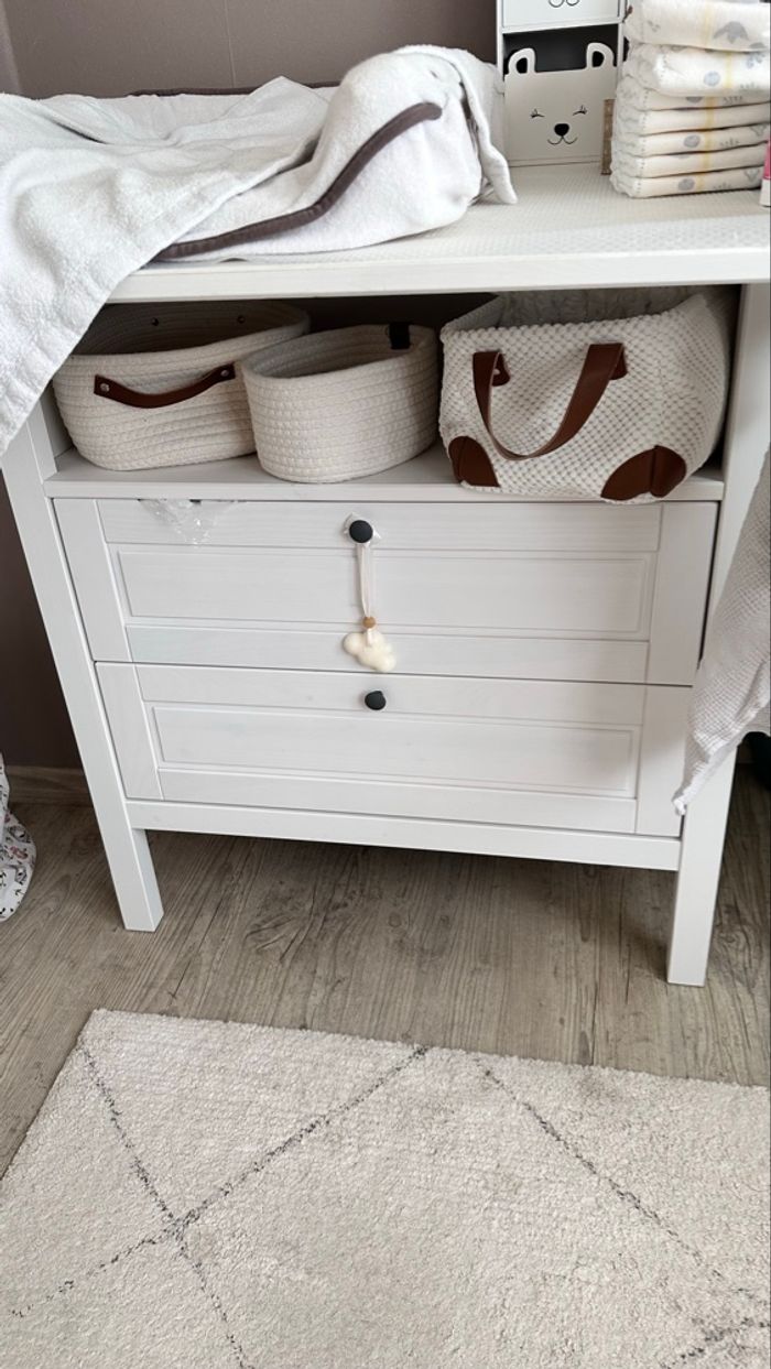 Table à langer + matelas + accessoires - photo numéro 5