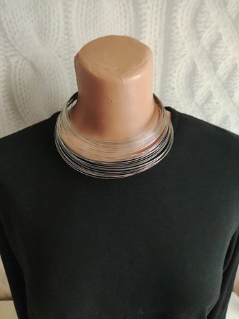 Ras du cou collier en métal multicouche