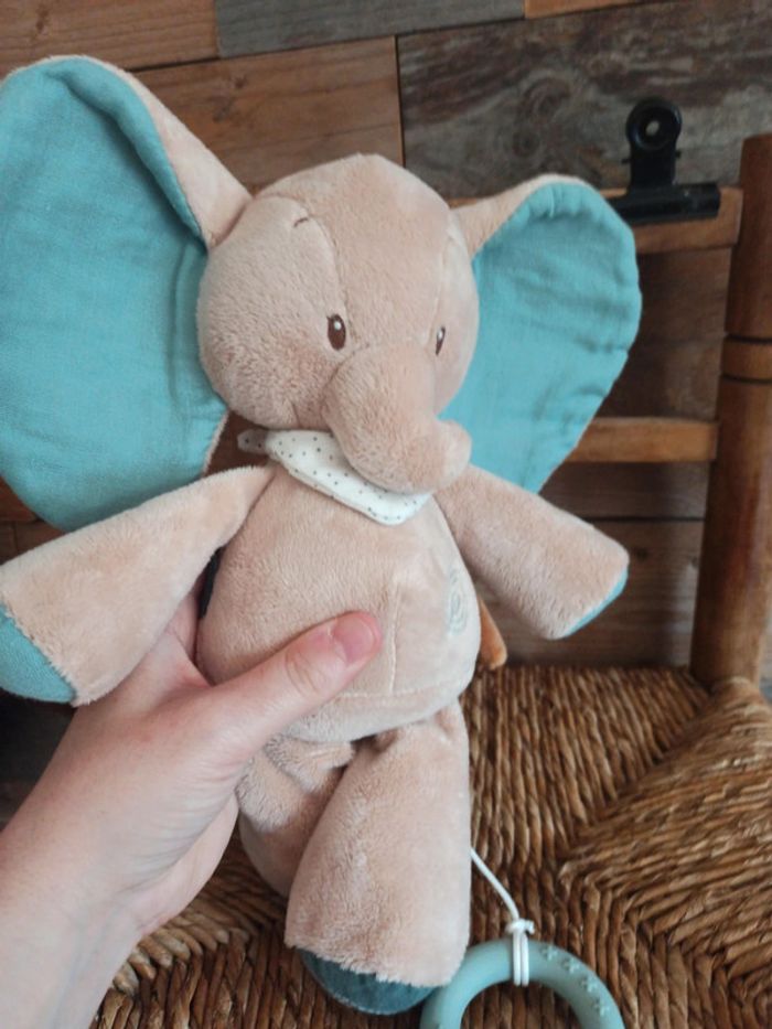 Peluche musicale éléphant Nattou tbe - photo numéro 6