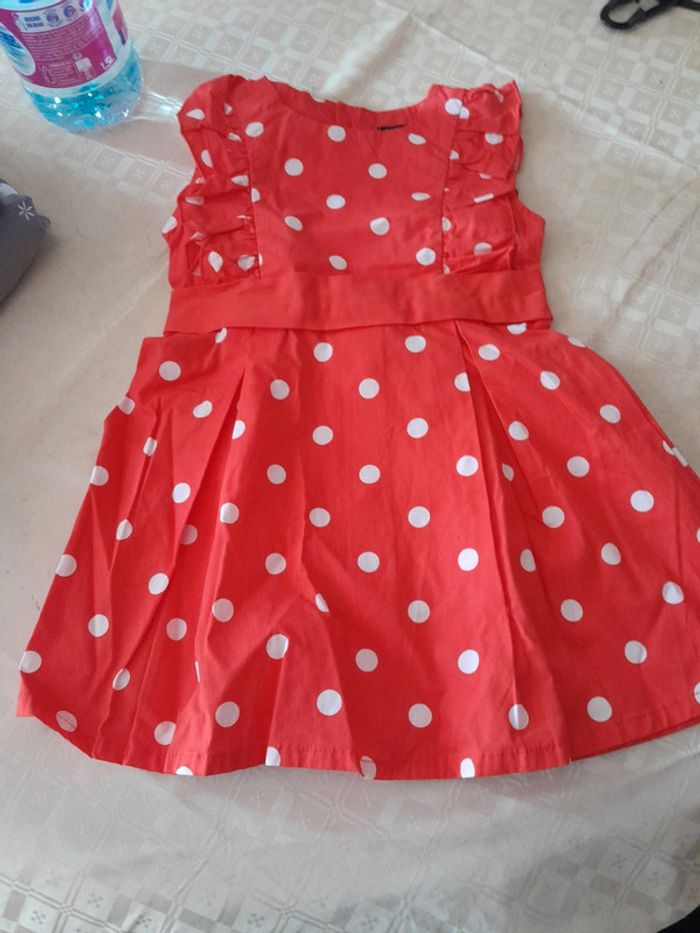 Robe rouge à pois - photo numéro 3