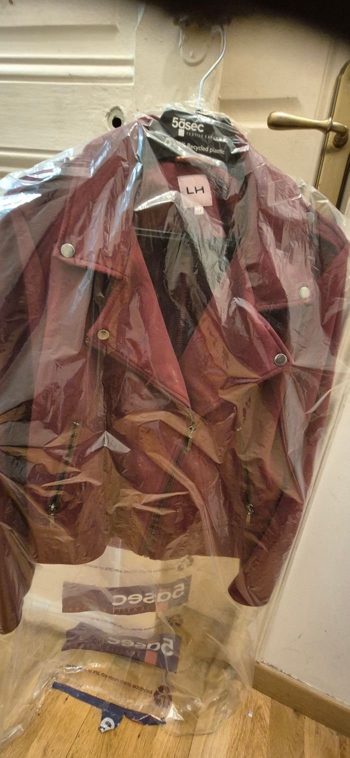 Veste  bordeaux - photo numéro 3