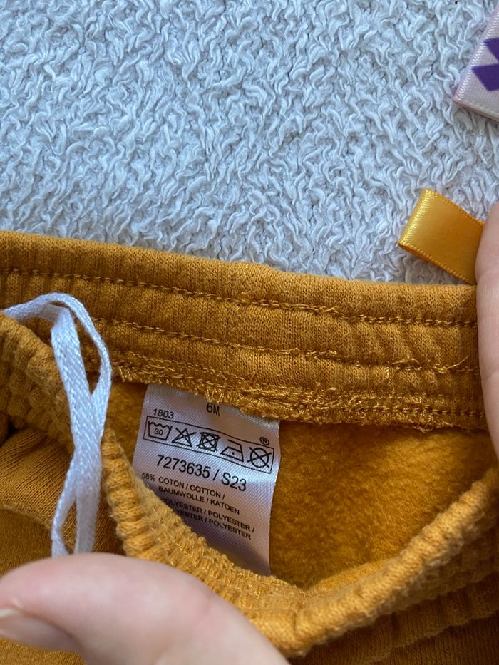 Pantalon 6 mois - photo numéro 2