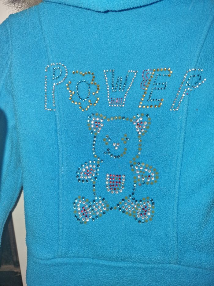 Tres jolie veste polaire moumoute et strass - photo numéro 5