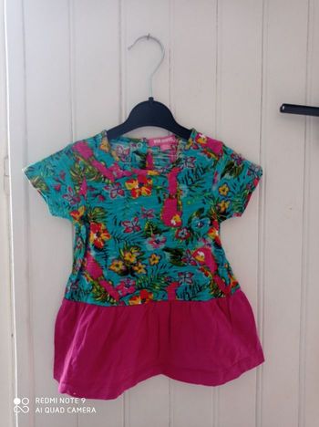 Robe manches courtes taille 6 mois