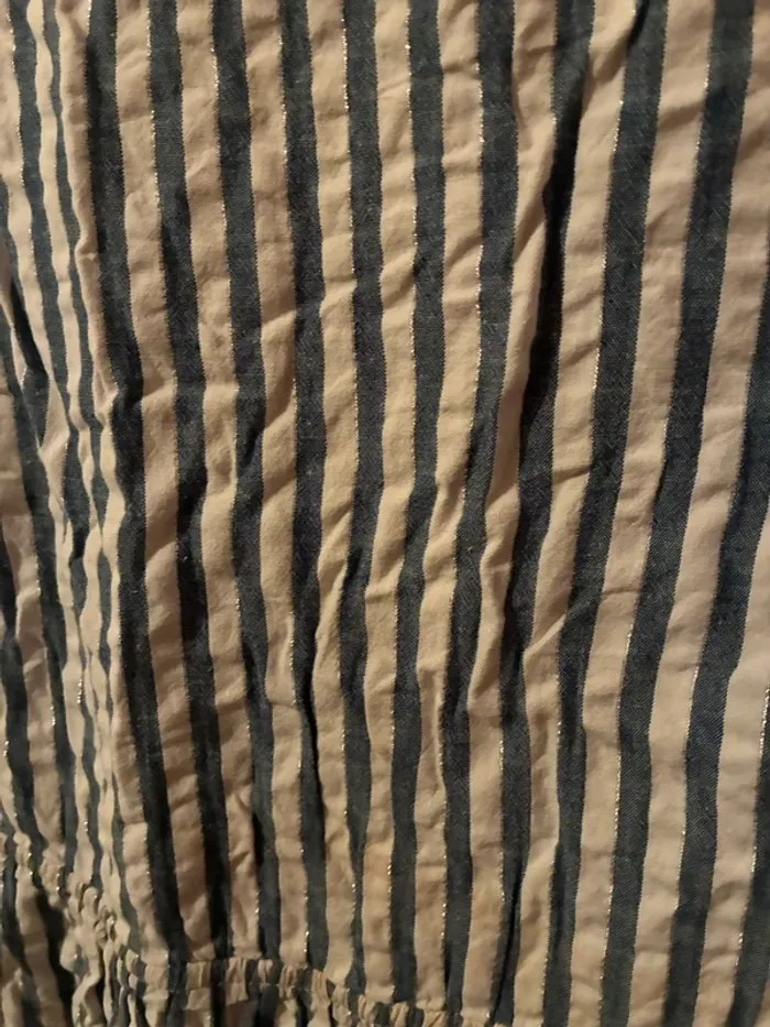 Robe à rayures et fil argenté, 10/12 ans, sans marque. - photo numéro 4