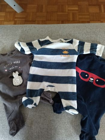 Lot de 3 pyjamas 1mois
