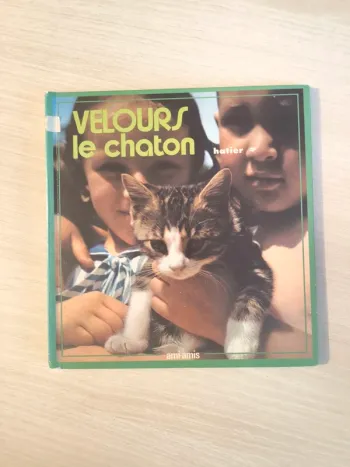 Livre velour le chaton